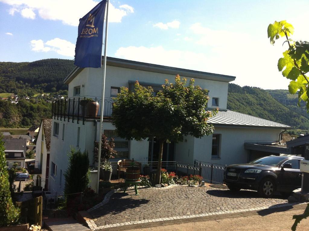 Weingut-Aparthotel Olinger Mehring  Zewnętrze zdjęcie